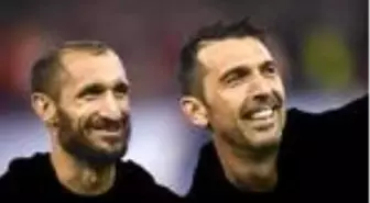 Juventus, Buffon ve Chiellini ile sözleşme uzattı!