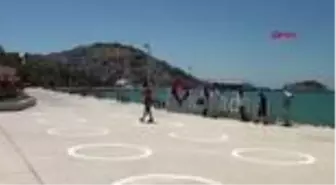 AYDIN Kuşadası'ndaki turizmciler AB'nin kararına tepkili