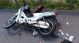 Motosiklet bariyerlere çarptı: 1 ölü, 1 yaralı
