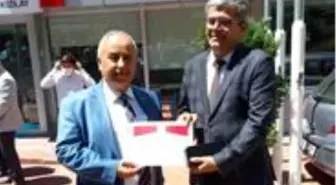 Kızılay Edremit Şubesi plaket ile ödüllendirildi