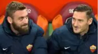 Roma'nın efsane futbolcusu De Rossi, Fiorentina'nın başına geçti