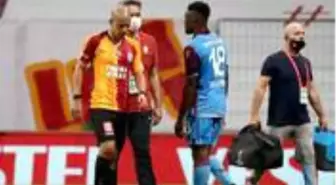 Feghouli'nin Trabzonspor maçında kırmızı kart görmesi, Galatasaray taraftarının tepkisini çekti