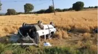 Cenazeye giden araç Uşak'ta kaza yaptı: 3 ölü, 1 yaralı