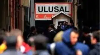 Doğu Perinçek canlı yayındayken Ulusal Kanal'da yangın çıktı