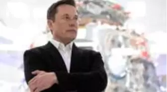 Elon Musk'ın 480 TL'ye satışa çıkardığı şortlar kısa sürede tükendi