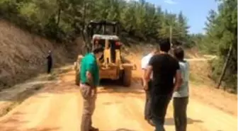 Kaymakam Yavuz, yapımı devam eden köy yolunda incelemede bulundu