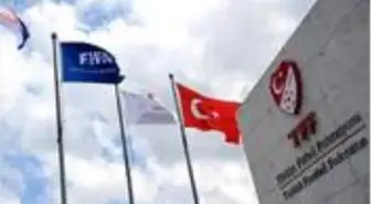 PFDK'dan 10 kulübe ve maske takmayan idarecilere koronavirüs cezası