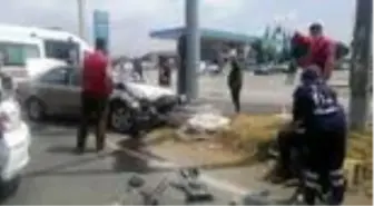 Sınavdayken otomobil çarptı, sürücü adayı şoka girdi