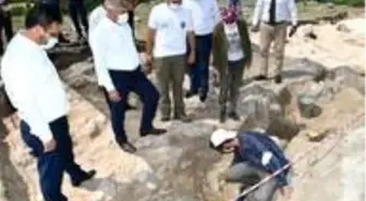 Vali Gürel antik kentteki kazı çalışmalarını inceledi