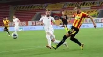 Süper Lig: Göztepe: 0 Gençlerbirliği: 2 (İlk Yarı)