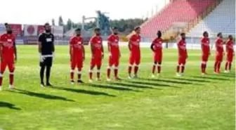 TFF 1. Lig: Ümraniyespor: 2 Adana Demirspor: 3