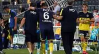 Fenerbahçe'de Tolgay ve Falette, Beşiktaş derbisinde forma giyemeyecekler