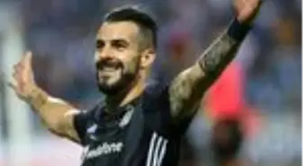 Son dakika! Beşiktaş'ın eski golcüsü Alvaro Negredo, İspanya'ya transfer oldu!