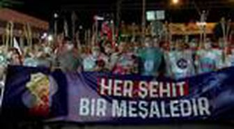 Memur-Sen, 15 Temmuz şehitleri için meşalelerle yürüdü