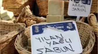 Şanlıurfa'da yılan yağlı sabun ilgi odağı oldu