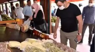 Başiskele Yöresel Ürünler Pazarı'nda satışlar başladı