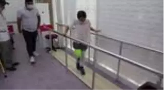 Son dakika haber... Kamyon çarpması sonucu bacağı kesilen 9 yaşındaki Aylin protez bacağına kavuştu