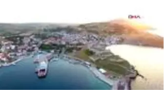 ÇANAKKALE Bozcaadalı turizmcilerden, 'rezervasyonsuz yola çıkmayın' uyarısı