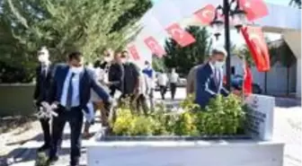 Son dakika haberi! Şehitlikte duygulandıran ziyaret