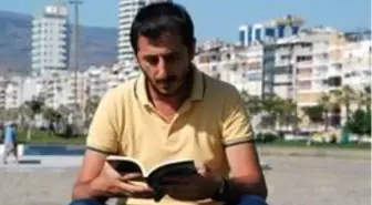 'Terlikli İZBAN kekosu' diye küçümsenmişti, 5 yıl sonra yazar oldu