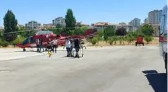 Uçuruma yuvarlanan otomobilin sürücüsü ambulans helikopterle şehir merkezine getirildi