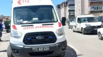 Bilecik'te motosiklet ile kamyonet çarpıştı: 1 yaralı