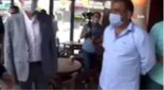 Çekmeköy'de maske ve sosyal mesafeyi ilçe protokolü denetledi