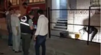 İstanbul'da hareketli gece! 'Beni öldürecek' diye feryat eden kadını özel hareket polisi kurtardı