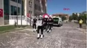 Kalp krizi geçirip yaşamını yitiren polis memuru memleketine uğurlandı