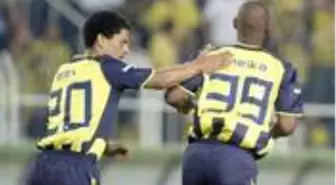 Nicolas Anelka'dan Fenerbahçe taraftarına belgesel açıklaması: Görüntüleri Netflix kesti