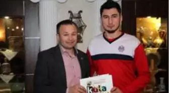 Son Dakika | Kulalı voleybolcu Kayseri Melikgazi'ye transfer oldu