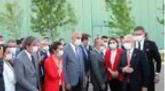 Kılıçdaroğlu ve Akşener, İzmit'te araç tanıtımı ve açılış törenine katıldı