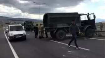 Son dakika haberi... Ardahan'da askeri araç kaza yaptı, 5 asker yaralandı