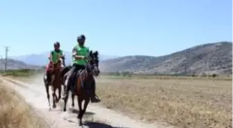 Atlı Dayanıklılık Türkiye Şampiyonası Isparta'nın ev sahipliğinde gerçekleştiriliyor