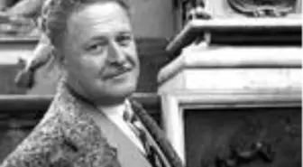 Nazım Hikmet Ran sözleri: En güzel, duygusal, memlekete dair, etkileyici Nâzım Hikmet sözleri