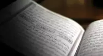 Vakıa Suresi okunuşu ve meali nasıldır? Vakıa Suresi Arapça yazılışı ve Türkçe anlamı nedir? Vakıa Suresi dinle