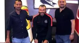 Eskişehirspor, Kıvanç ile 1 yıllık sözleşme yeniledi