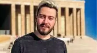 YouTuber Enes Batur, yeni sevgilisiyle yakalandı