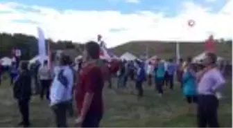 Son Dakika: Türk Yıldızları Ahlat'ta izleyenlere görsel şölen sundu