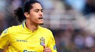 Fenerbahçe, 1.5 milyon euro bonservis bedeliyle kadrosuna kattığı Mauricio Lemos'u İstanbul'a getirdi