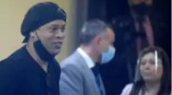 Paraguay'da 'sahte pasaport taşıma' suçundan 5 ay gözaltında tutulan Ronaldinho, serbest kaldı