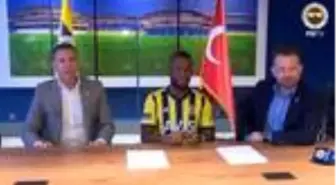 Enner Valencia resmen Fenerbahçe'de