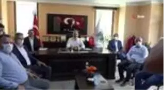 Ulaştırma Bakanı Karaismailoğlu, selin vurduğu Kovanlık ve Çaldağ beldelerinde incelemelerde bulundu