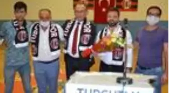 Turgutluspor'da Taner Kestaneci 53 oyla başkan seçildi