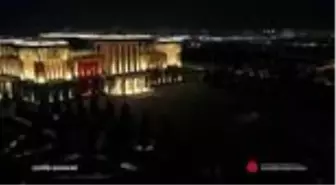 Cumhurbaşkanlığı Külliyesi'nde Zafer Bayramı'na özel 300 İHA ile ışık gösterisi yapıldı (1)