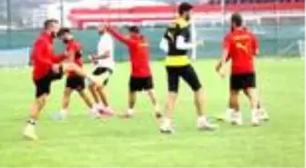 Göztepe Teknik Direktörü İlhan Palut: 'Genç oyuncuları Türk futboluna hediye etmek istiyoruz' -...