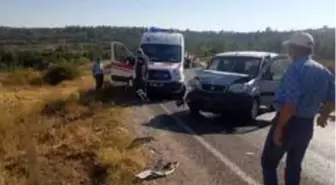 Gemerek'te trafik kazası 5 yaralı