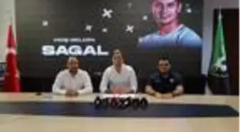 Denizlispor'da Sagal imzayı attı