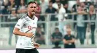 Beşiktaş, takımdan olaylı ayrılan Victor Ruiz için tazminat talep etti