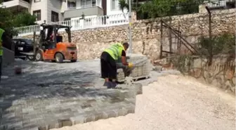 Turunçlı Mahallesi'nde parke yol çalışması